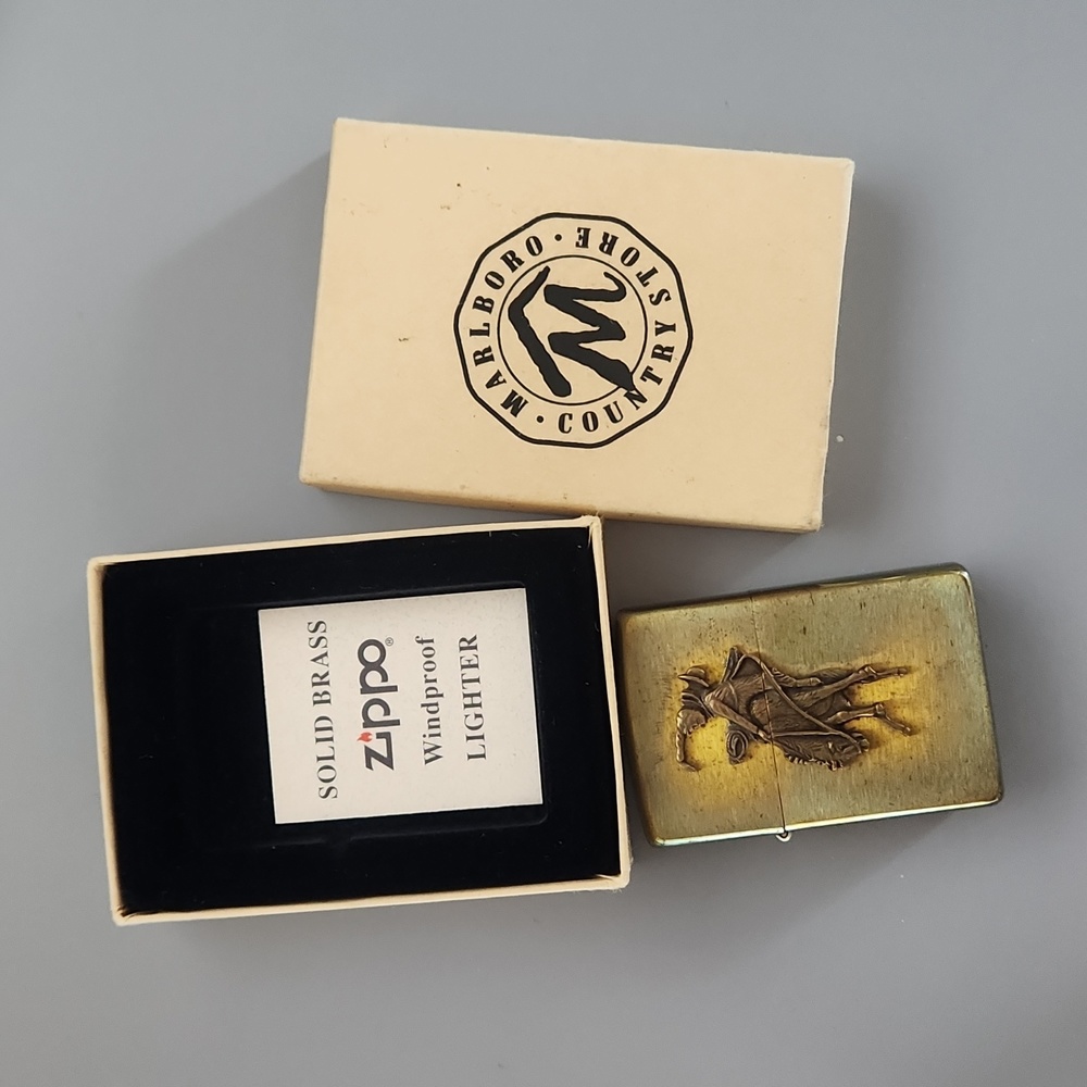 Vintage Unfired Zippo Marlboro